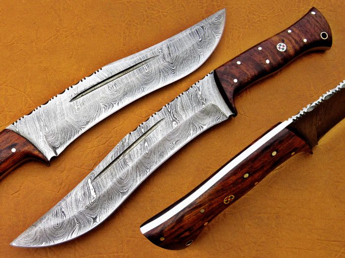 DAMASCUS STEEL BLADE BOWIE WALNUT WOOD OVERALL 18 INCH