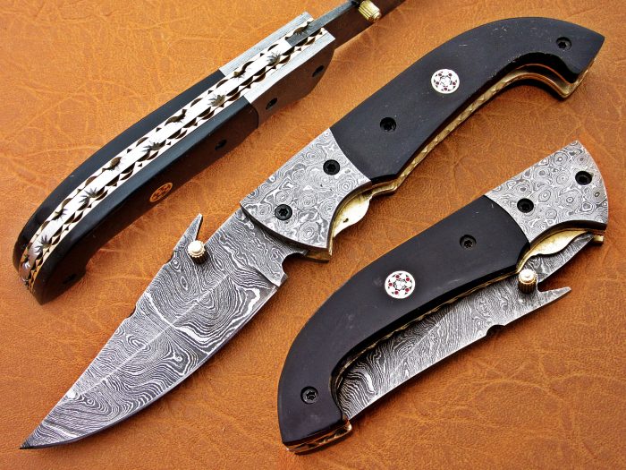 DAMASCUS STEEL BLADE KNIFE FOLDING KNIFE BUFFALO HORN HANDLE OVERALL 7.5 INCH
