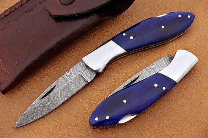 Customizable Genuine Damascus Steel knife Christmas Gifts