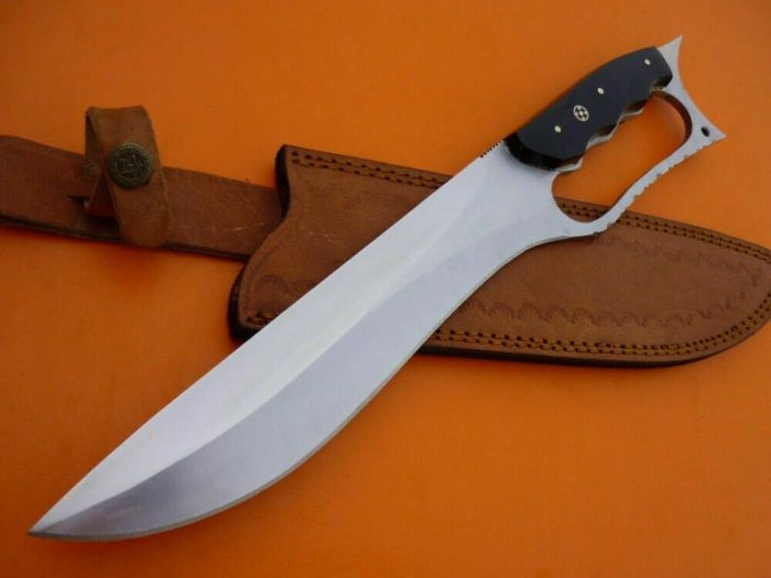 Personalized D2 Steel Bowie knife With 5mm Thickness Beautiful Shape